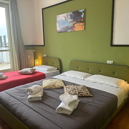 Feel - Bellavista Suites Bergamo Esterno foto