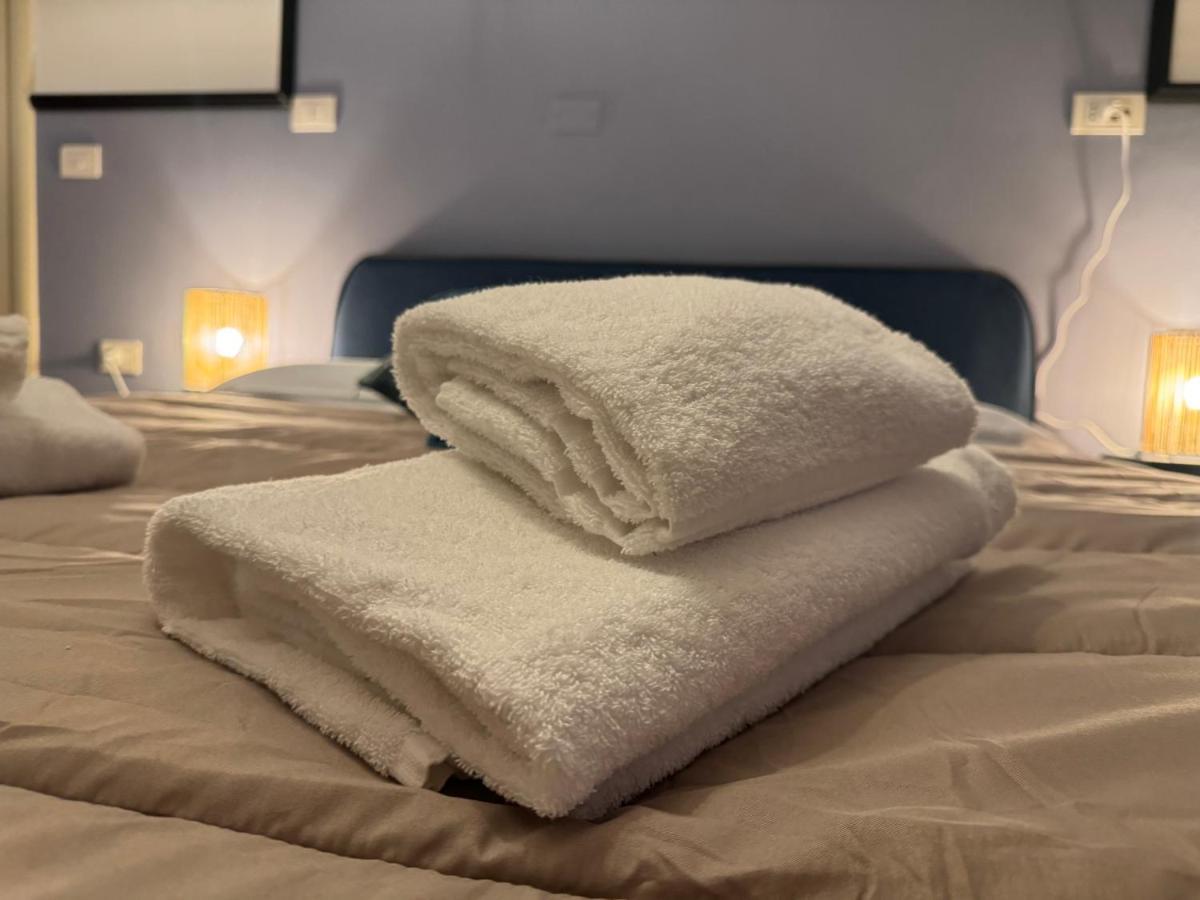 Feel - Bellavista Suites Bergamo Esterno foto