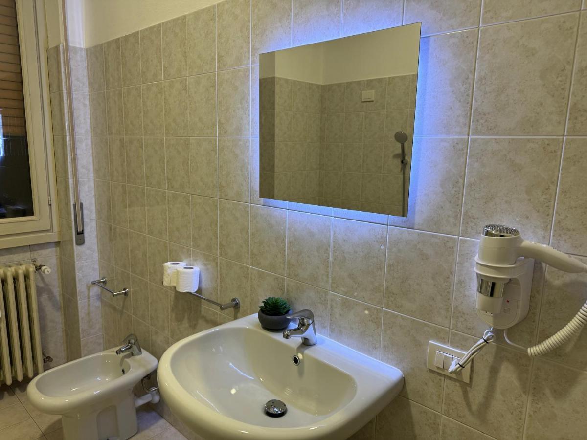 Feel - Bellavista Suites Bergamo Esterno foto